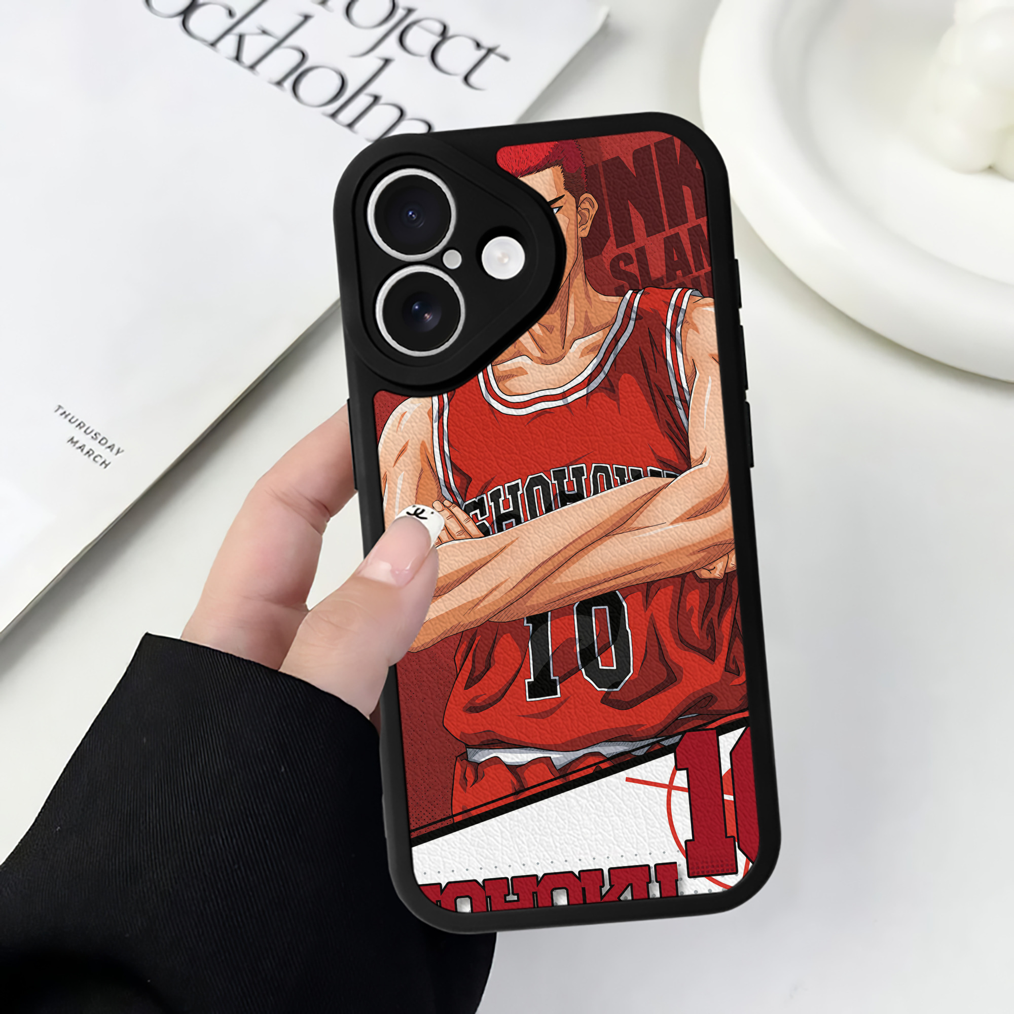 （画像用） SLAM DUNK／スラムダンク 【iPhone 16シリーズ対応】シリコンスマホケース（レザー調） 材質：シリコン